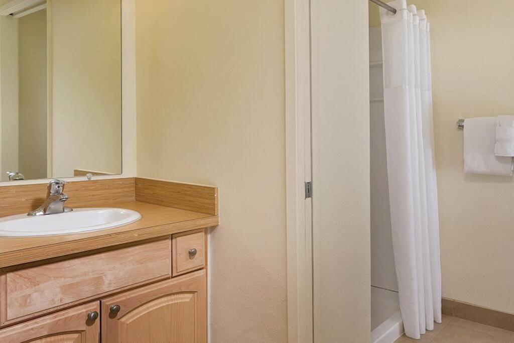 Beautiful 2 Bedroom Condo @ Kona! Kailua-Kona Esterno foto