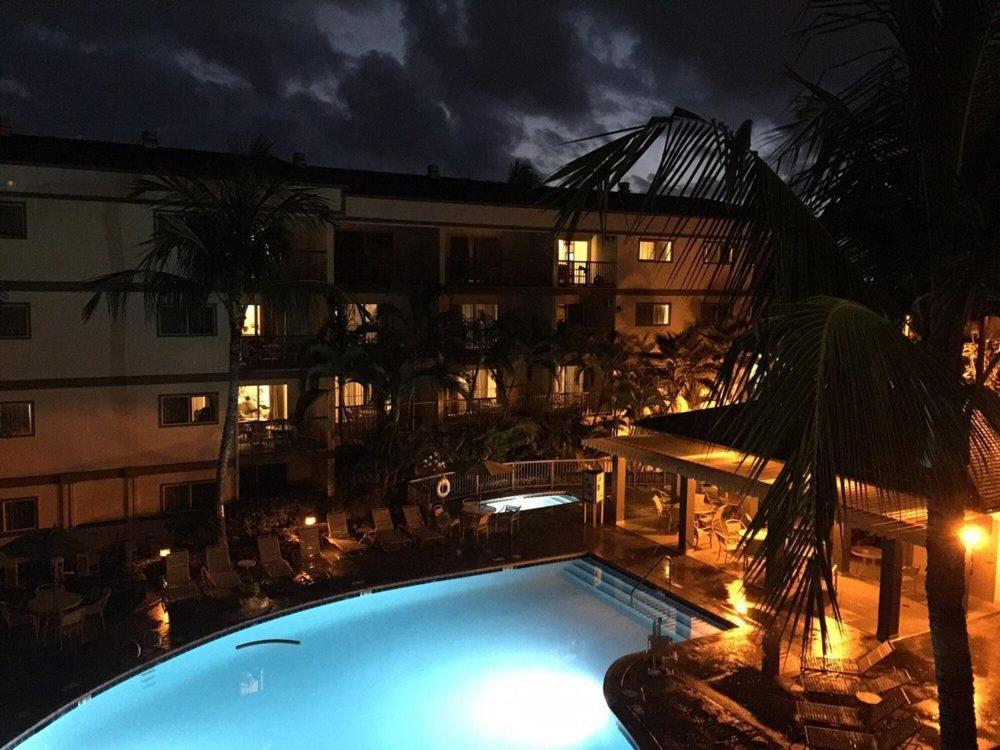 Beautiful 2 Bedroom Condo @ Kona! Kailua-Kona Esterno foto